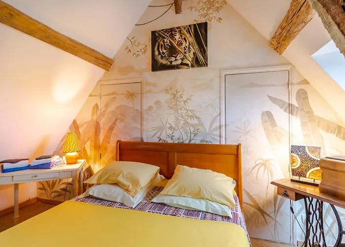 D'hotes Exotique Bed & Breakfast 3*